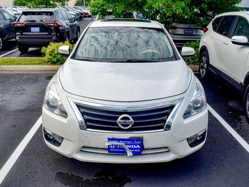 Used 2013 Nissan Altima 2.5 SL w/ 2.5 Moonroof Pkg FWD image 14