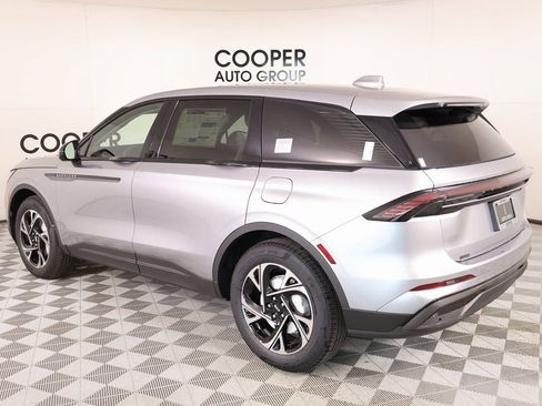 New 2026 Lincoln Nautilus Premier w/ Jet Appearance Package AWD/4WD image 22