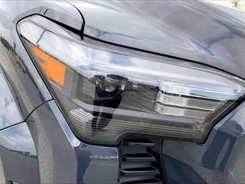 Used 2024 Toyota Tacoma SR image 27