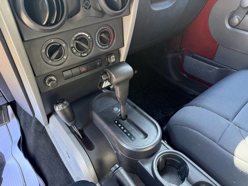 Used 2008 Jeep Wrangler X AWD/4WD image 14