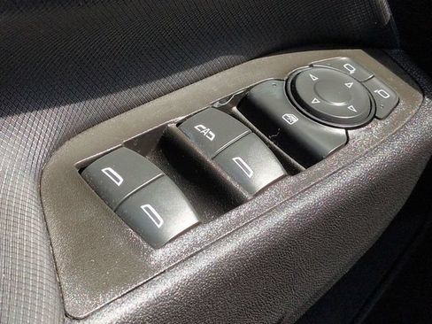 Used 2024 Chevrolet Equinox RS w/ RS Leather Package FWD image 31