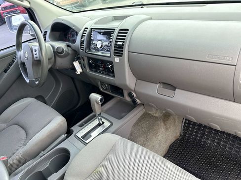 Used 2005 Nissan Frontier LE image 18