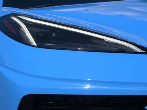 Used 2023 Chevrolet Corvette Stingray Premium Cpe w/ Z51 Performance Package image 11