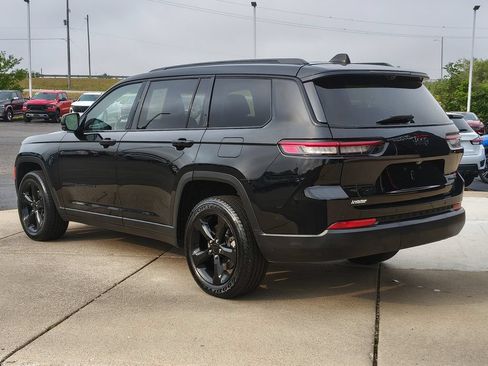 Used 2023 Jeep Grand Cherokee L Limited w/ Luxury Tech Group II AWD/4WD image 7