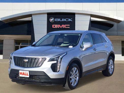 Certified 2019 Cadillac XT4 Luxury FWD image 3