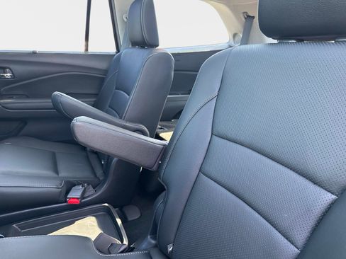 Used 2022 Honda Pilot Elite image 14