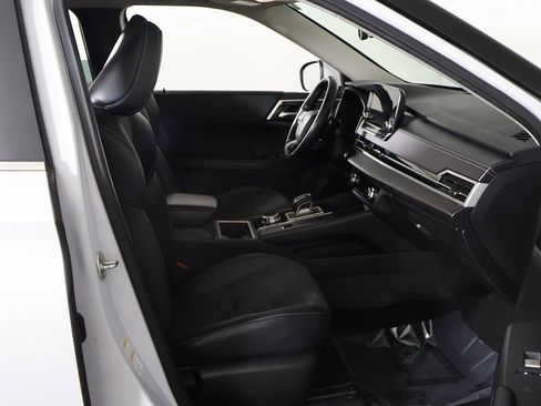 Used 2022 Mitsubishi Outlander SEL Black Edition image 27