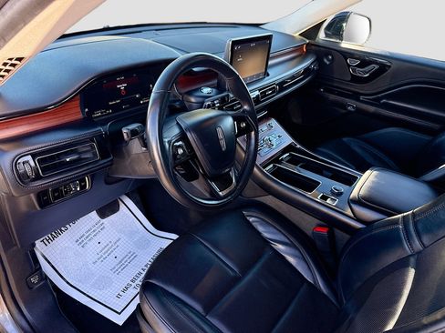 Used 2023 Lincoln Aviator Reserve image 25