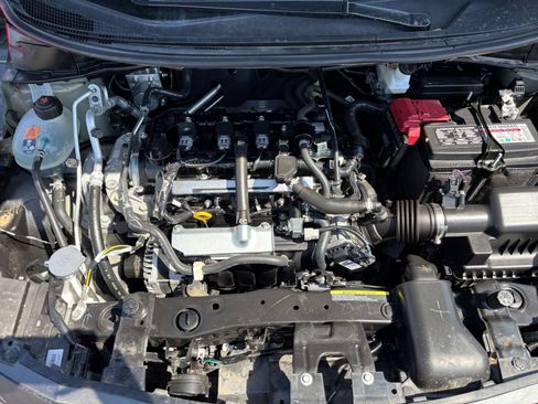 Used 2025 Nissan Versa SV FWD image 30