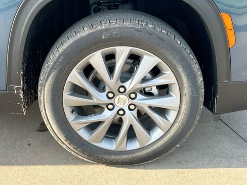 New 2026 Buick Enclave Preferred w/ Power Package FWD image 10