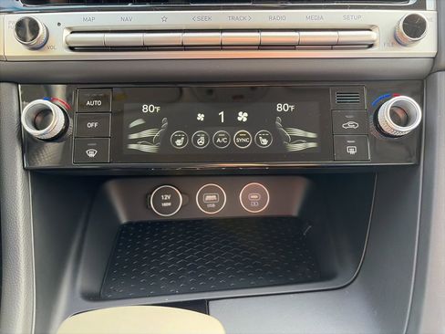 New 2026 Genesis G70 2.5T image 19