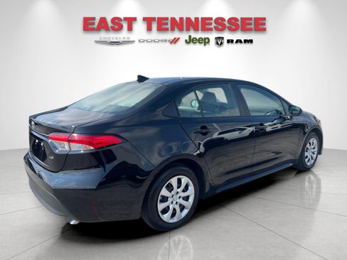Used 2026 Toyota Corolla LE FWD image 3