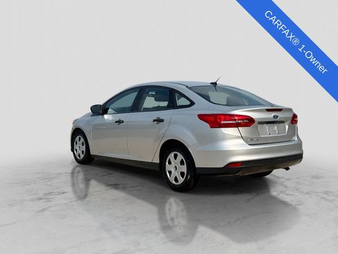 Used 2018 Ford Focus S FWD image 5