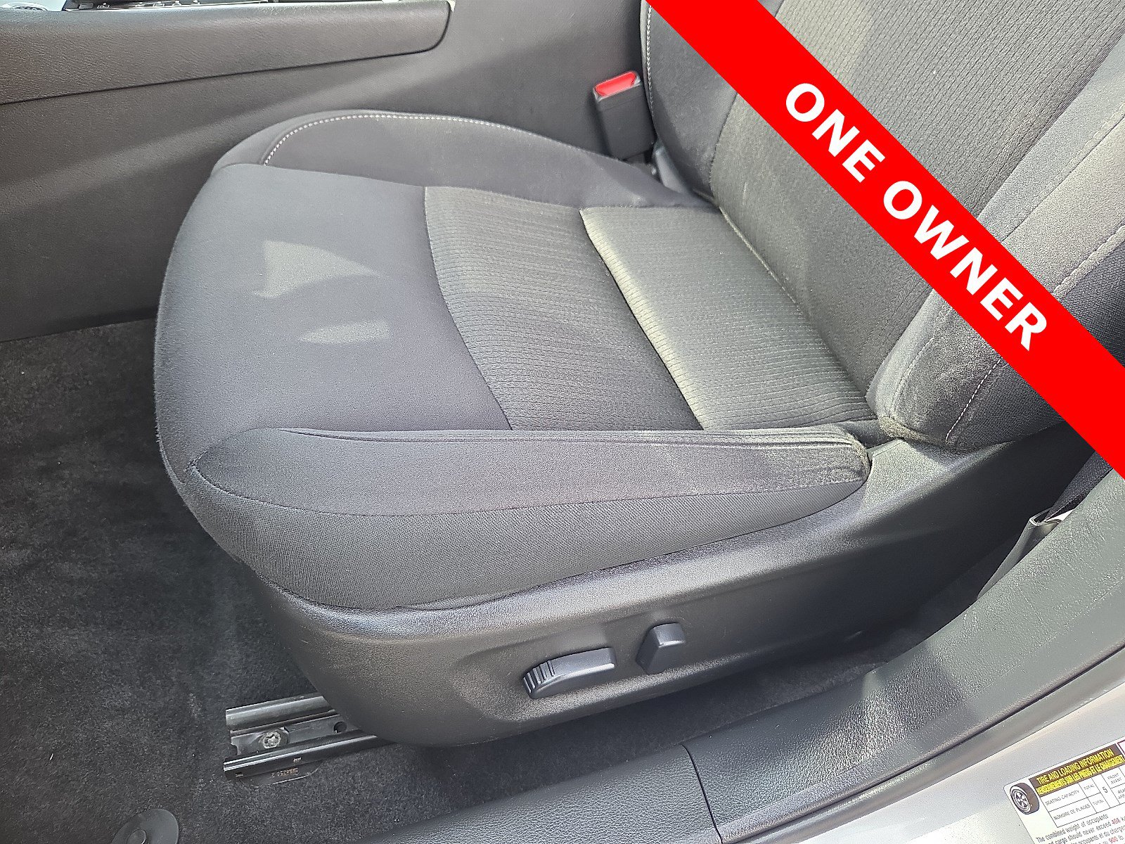 Used 2025 Nissan Altima 2.5 SV FWD image 14