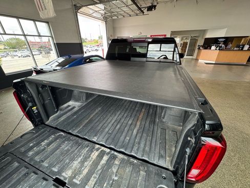 Used 2019 GMC Sierra 1500 SLT w/ SLT Premium Plus Package image 9