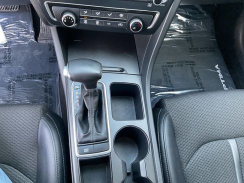 Used 2018 Kia Optima S image 25