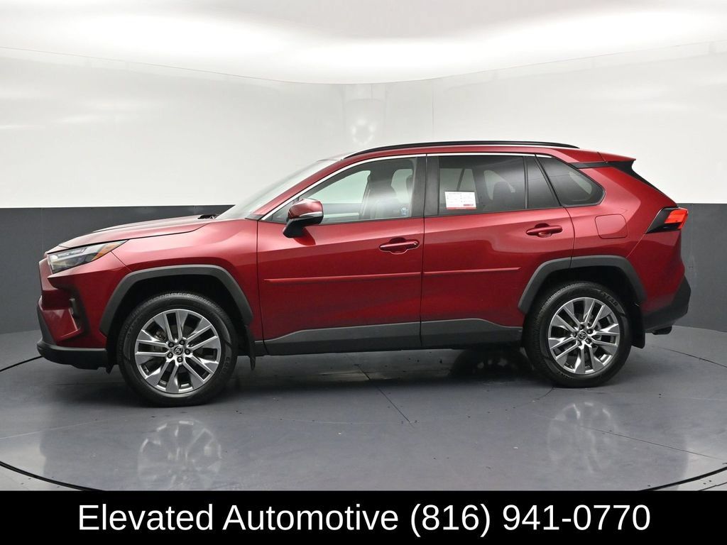 Used 2023 Toyota RAV4 XLE Premium AWD/4WD image 2