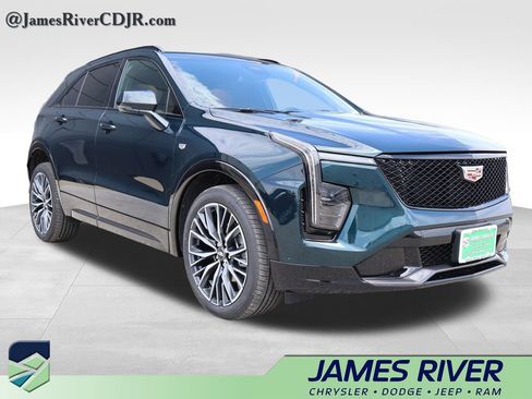 Used 2024 Cadillac XT4 Sport FWD image 6