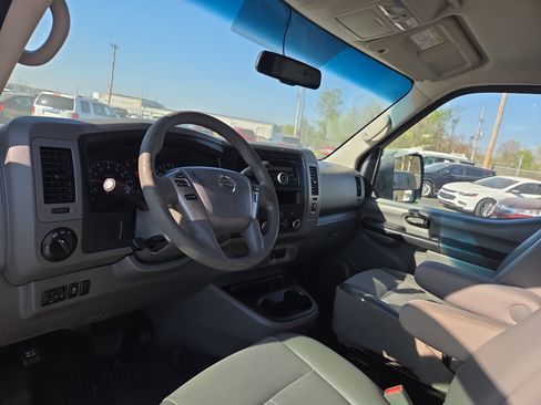Used 2017 Nissan NV 1500 SV w/ Back Door Glass Package RWD image 12