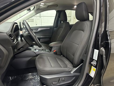 Certified 2024 Ford Escape Active image 8