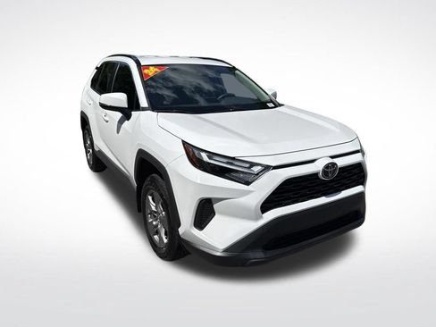 Used 2024 Toyota RAV4 XLE FWD image 3