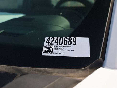Used 2024 Ford F450 XL w/ XL Chrome Package image 36