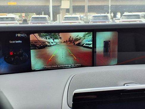 New 2026 Lincoln Nautilus Premier image 13