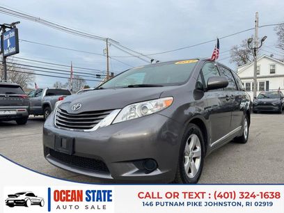 Used 2017 Toyota Sienna LE