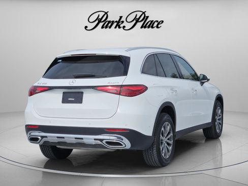 Used 2025 Mercedes-Benz GLC 300 4MATIC image 6