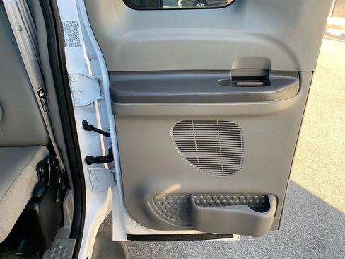 Used 2003 Ford F350 162  W.B. 4D image 29