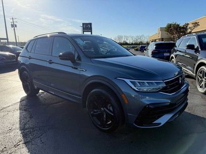 Used 2023 Volkswagen Tiguan SE R-Line