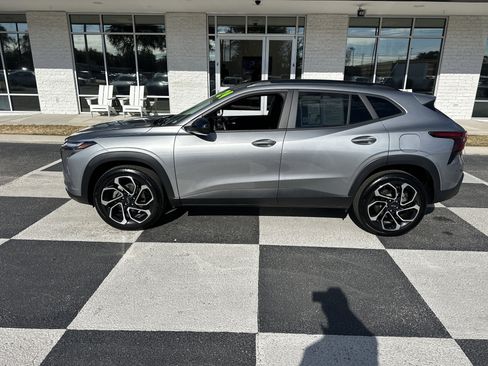 Used 2024 Chevrolet Trax RS w/ Sunroof Package image 1