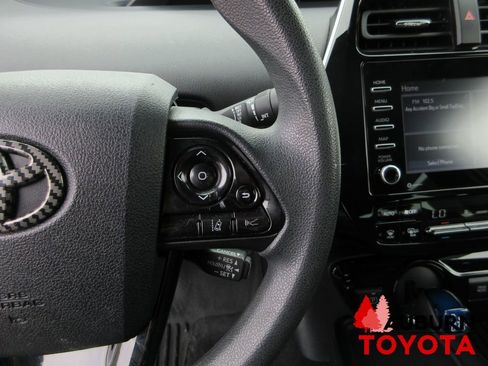 Used 2022 Toyota Prius L Eco image 26
