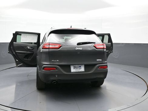 Used 2015 Jeep Cherokee Latitude AWD/4WD image 45