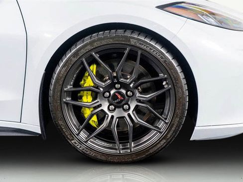 Used 2023 Chevrolet Corvette Z06 image 8