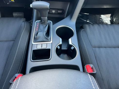 Used 2021 Kia Sportage LX image 11
