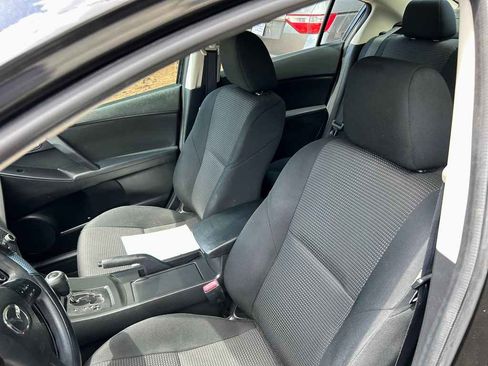 Used 2013 MAZDA MAZDA3 i Sport FWD image 9