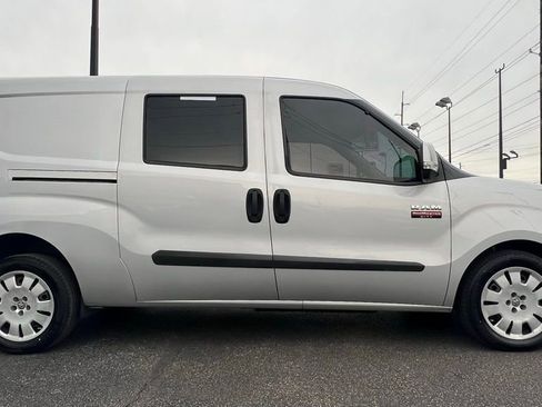 Used 2020 RAM ProMaster City SLT w/ Popular Equipment Group image 9