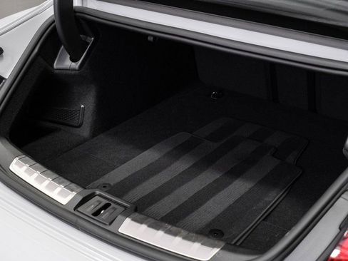 Used 2024 Audi e-tron GT Prestige image 51