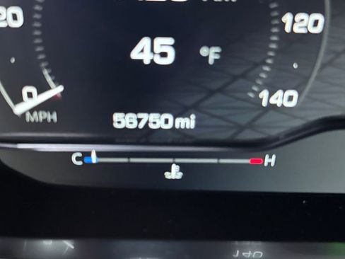 Used 2024 GMC Yukon AT4 w/ AT4 Premium Package image 25