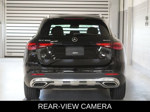 Used 2024 Mercedes-Benz GLC 300 4MATIC image 5