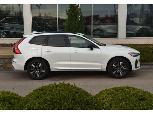 New 2026 Volvo XC60 B5 Plus w/ Protection Package Premier image 3