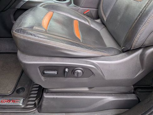 Certified 2021 GMC Sierra 1500 AT4 w/ AT4 Premium Package image 14