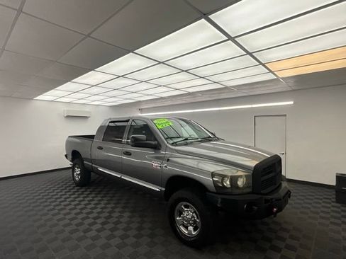 Used 2008 Dodge Ram 2500 Truck Laramie AWD/4WD image 2