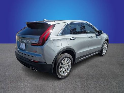 Certified 2023 Cadillac XT4 Luxury w/ Cold Weather Package image 5
