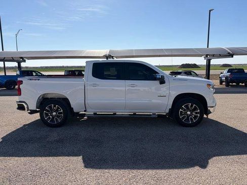 Used 2023 Chevrolet Silverado 1500 LT image 4