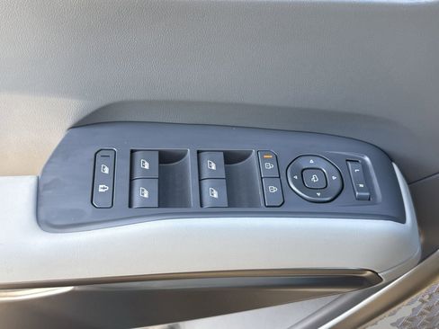 New 2026 Kia EV9 Wind image 17