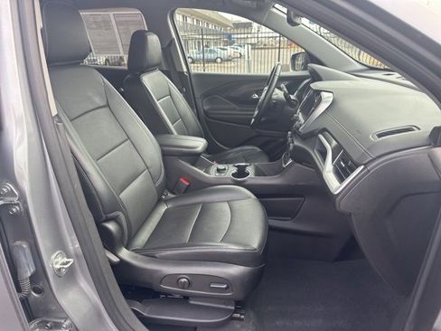 Used 2024 GMC Terrain SLT image 20