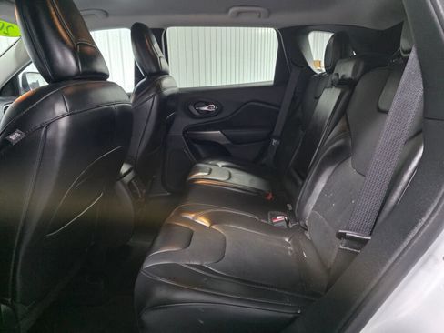 Used 2020 Jeep Cherokee Limited AWD/4WD image 10