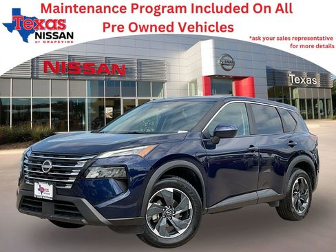 Used 2025 Nissan Rogue SV image 1